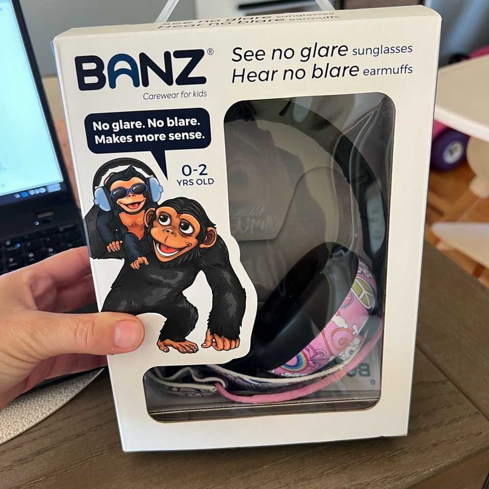 Banz Kids Earmuffs & sunglass set